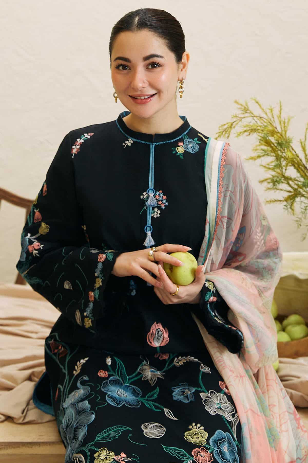 COCO BY ZARA SHAHJAHAN - 3PC DHANAK UNSTITCH EMBROIDERED SUIT HR-1012