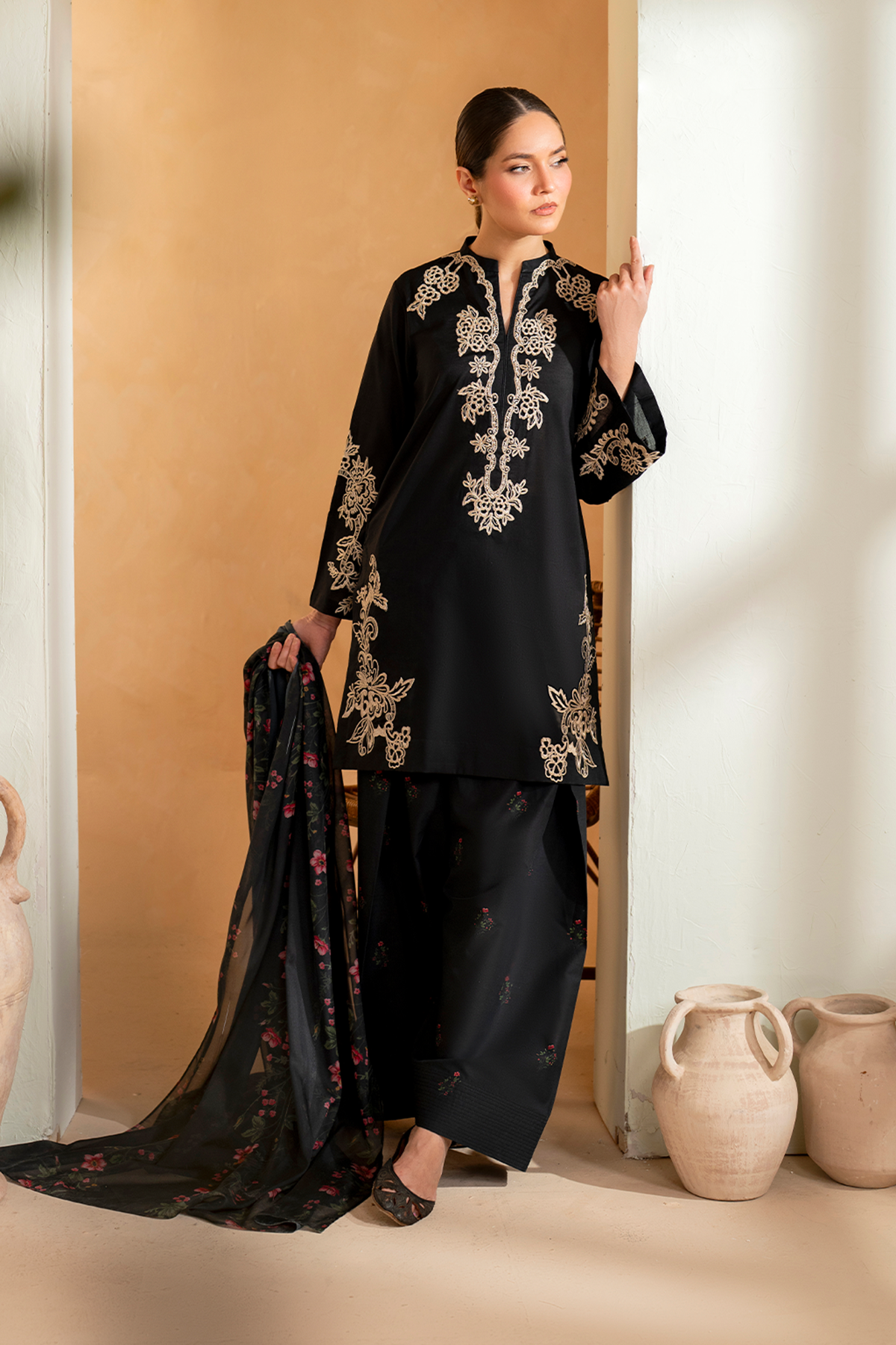 IZNIK - 3PC DHANAK UNSTITCH EMBROIDERED SUIT HR-1016