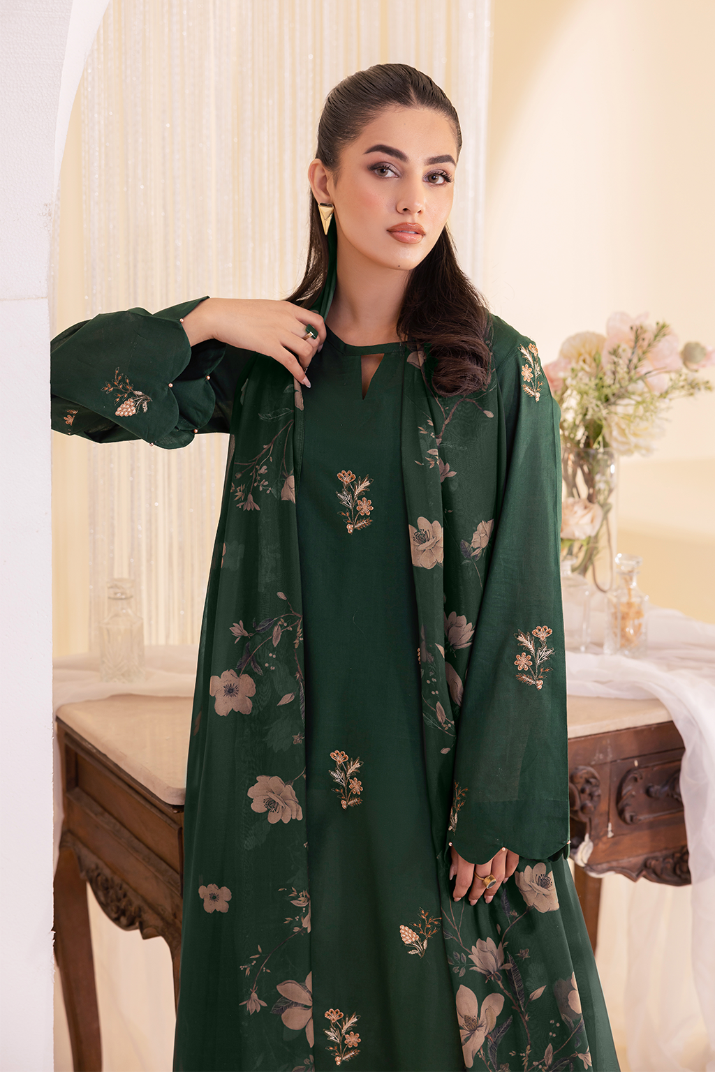 IZNIK- 3PC DHANAK UNSTITCH EMBROIDERED SUIT HR-205