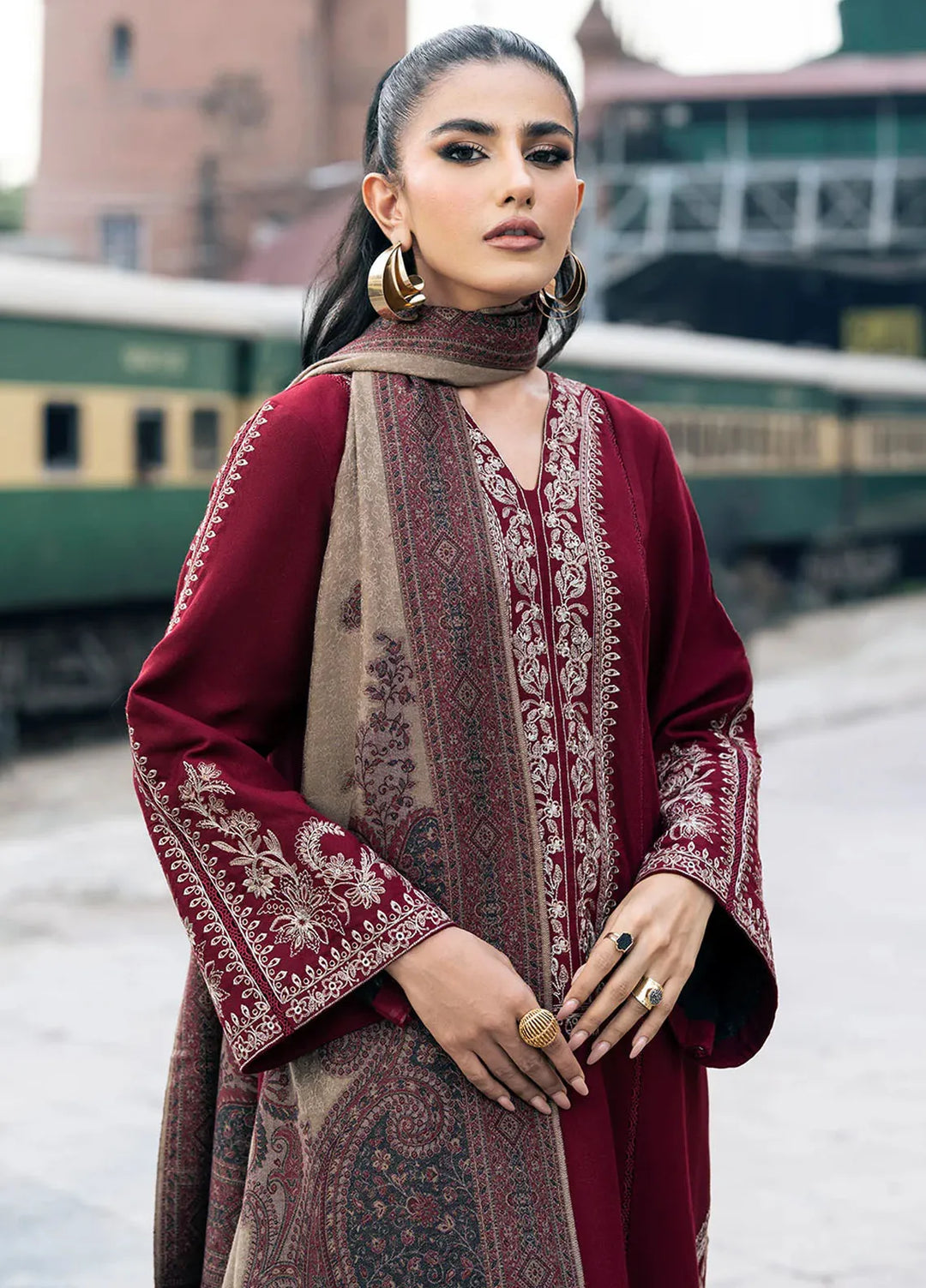 IZEL- 3PC DHANAK UNSTITCH EMBROIDERED SUIT HR-223