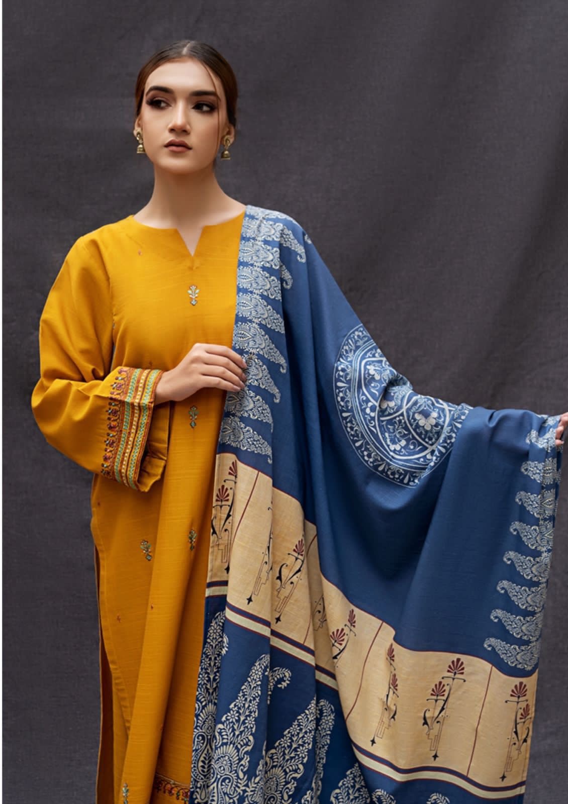 URGE- 3PC DHANAK UNSTITCH EMBROIDERED SUIT HR-170