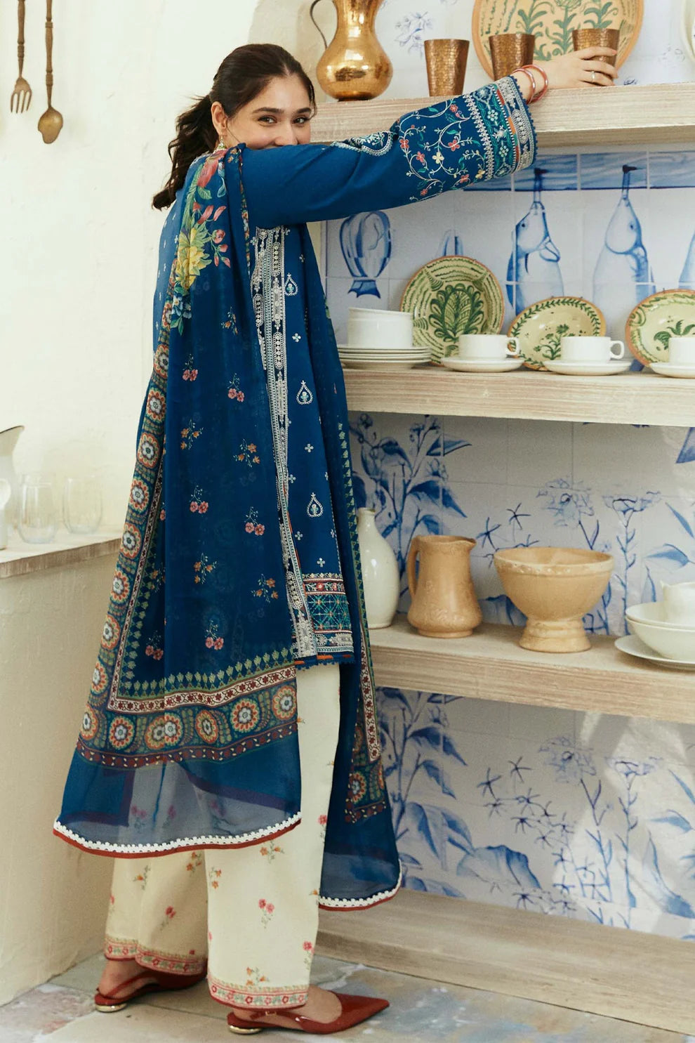 COCO BY ZARASHAHJAHAN- 3PC DHANAK UNSTITCH EMBROIDERED SUIT HR-1013