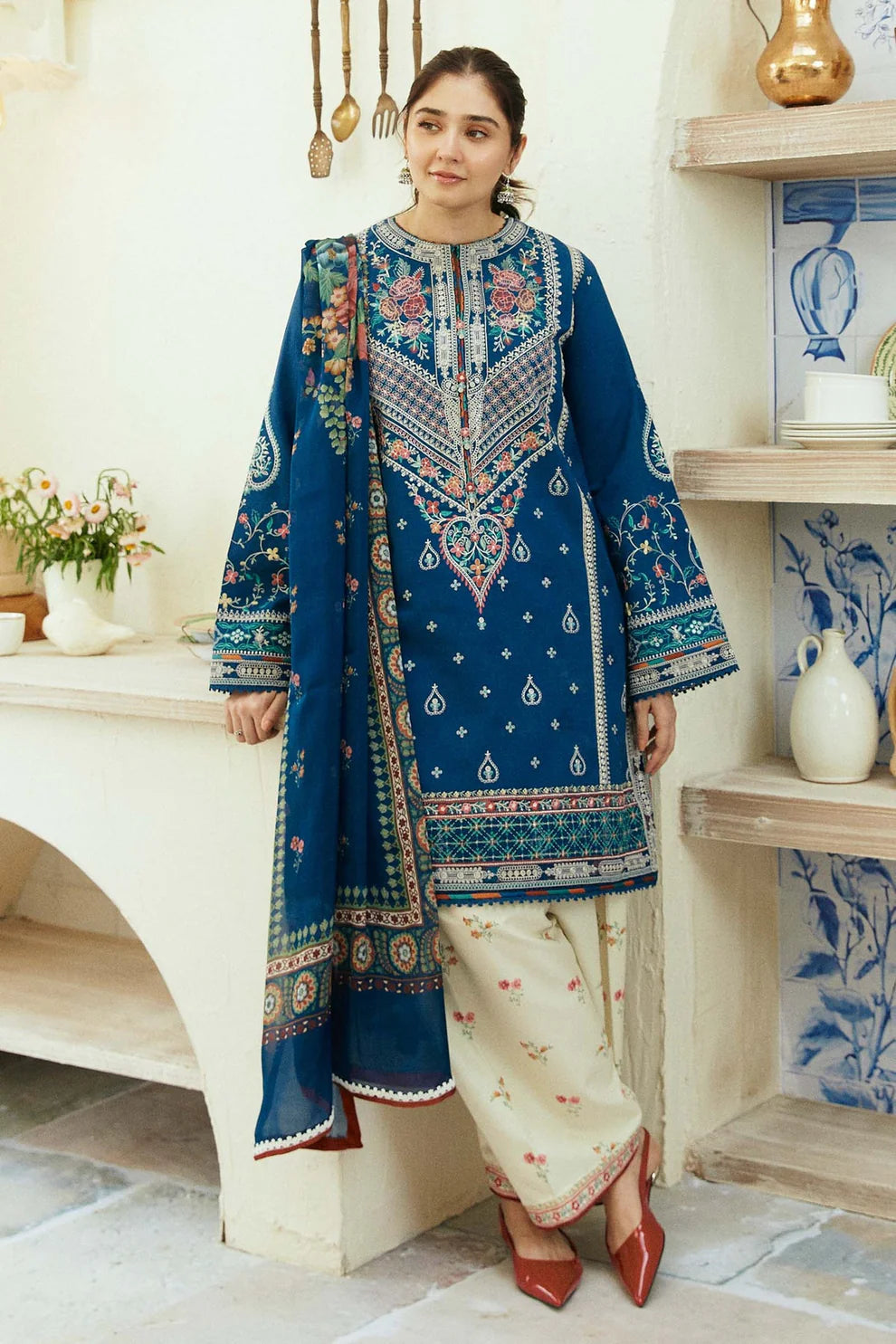 COCO BY ZARASHAHJAHAN- 3PC DHANAK UNSTITCH EMBROIDERED SUIT HR-1013